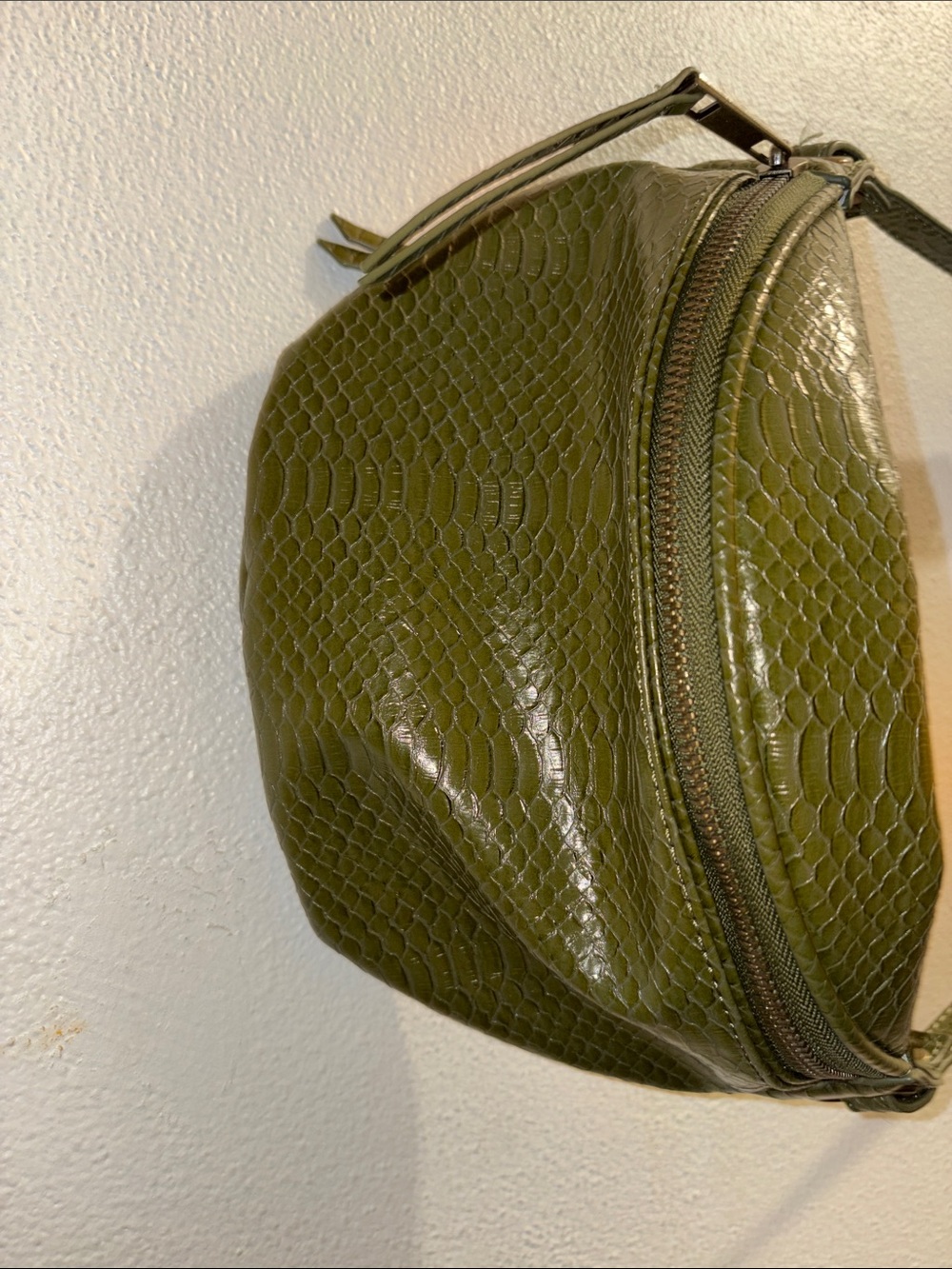 The Drop Olive Green Preston belt bag or Crossbody bag - Picture 3 of 12